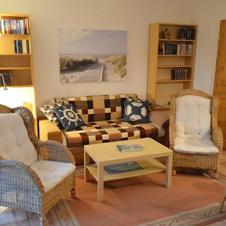 Ostseewellen Ii Haushaelfte Stahlbrode