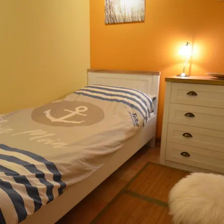 Ostseewellen Ii Haushaelfte Tatil Evi Stahlbrode